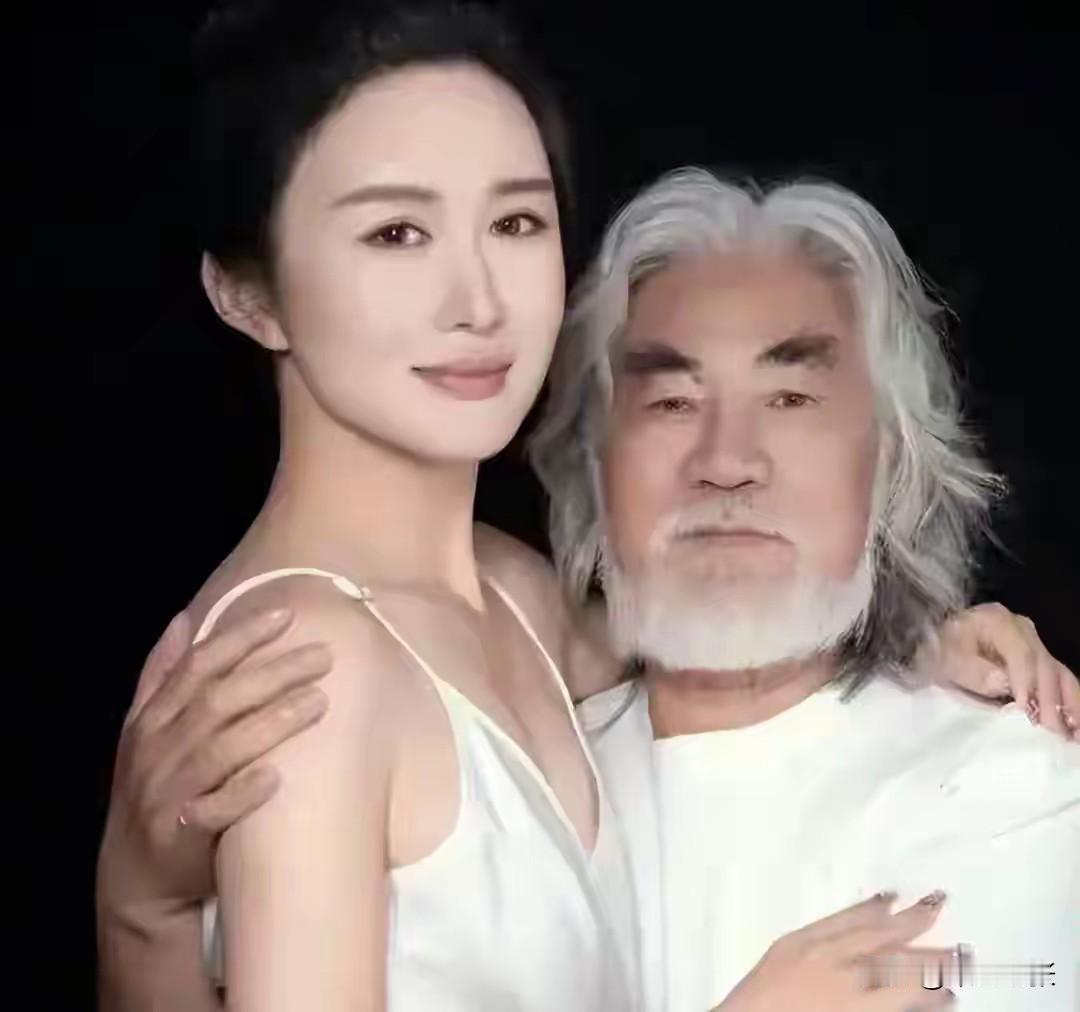 74岁的张纪中为1岁女儿庆生，温馨场面被评论区“求娶”留言打破，他强硬回怼获多数