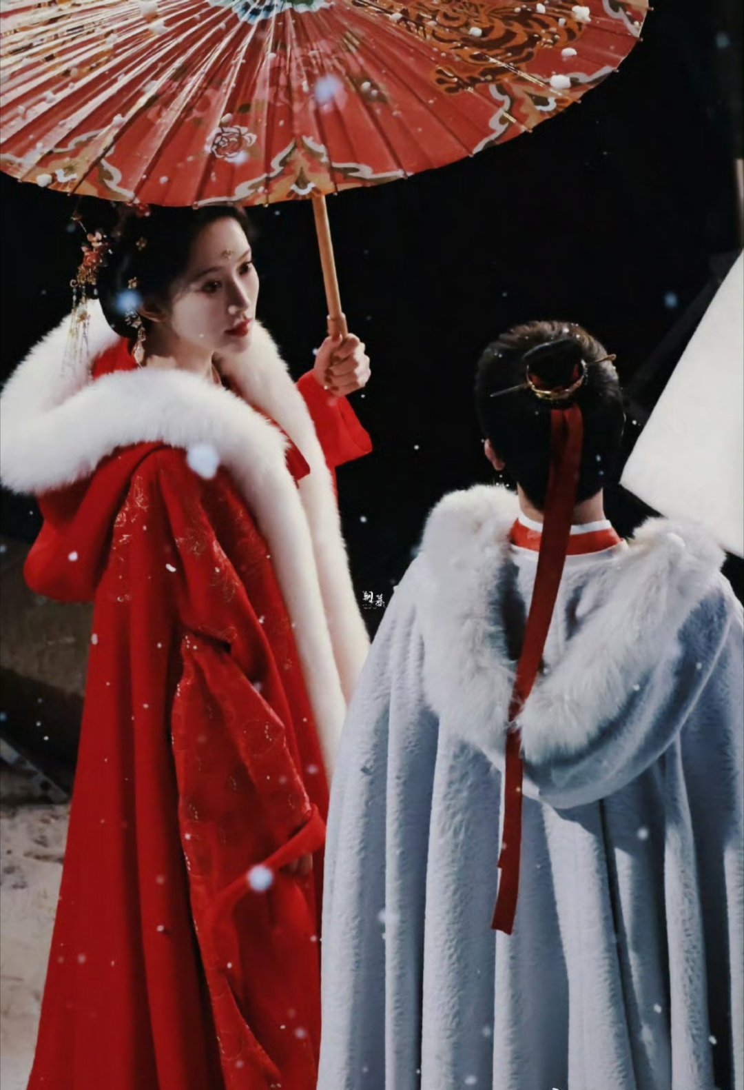 昀牵孟绕尚公主杀青快乐啊啊！氛围感直接拉满了，盼早日定档开播，坐等相见～