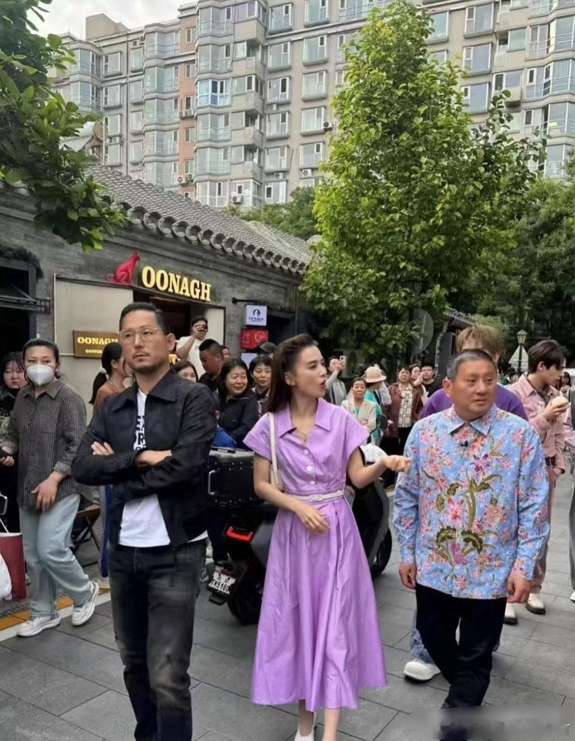 “又老又丑，这到底是哪位明星啊？”​​​
