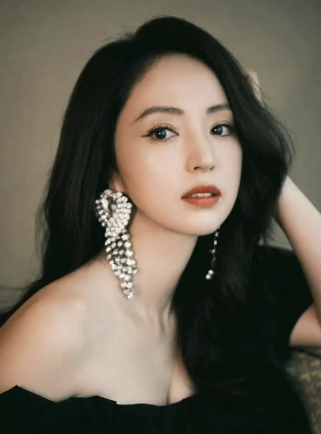 我猜到了董璇会再婚，也猜到了她会把新生活藏得严严实实，但万万没想