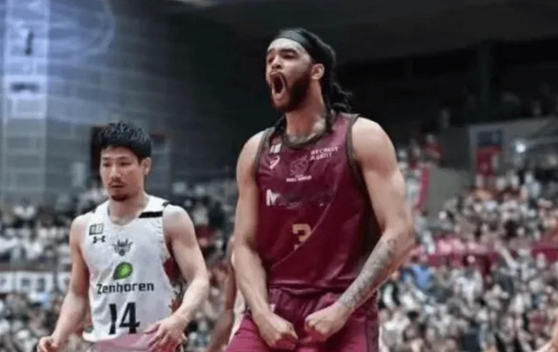 CBA大黑马，签约2米12内线悍将！北京队、上海队、广东队、广厦队的争冠拦路虎来