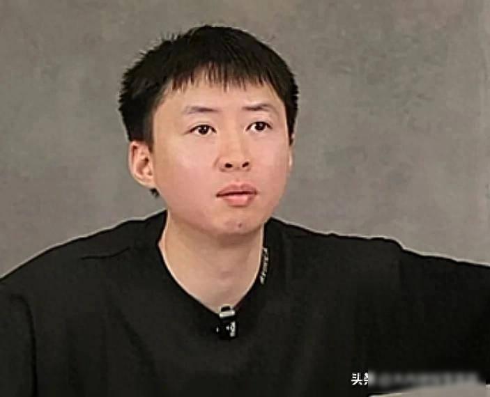 方博看了樊振东淘汰王楚钦后，称自己也要复出，打不赢也要咬一口11月15日下午，