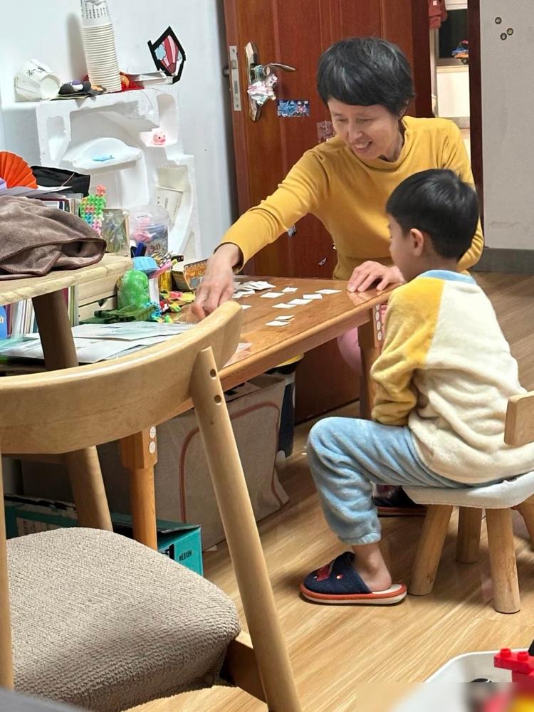 控糖早餐10不吃10吃作为控糖快三年的老糖友，我之前真踩过不少早餐的坑。那时