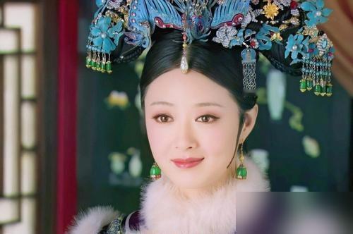 都想错了！甄嬛被废，根本不是因为穿错一件衣服，而是她亲手掐灭了皇帝布了十年的一盘