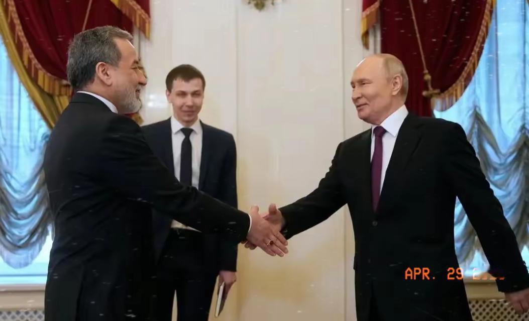 谁能想到，沉默了将近三个月的普京，突然在4月27日搞了个大动作！就在美军对伊朗倾