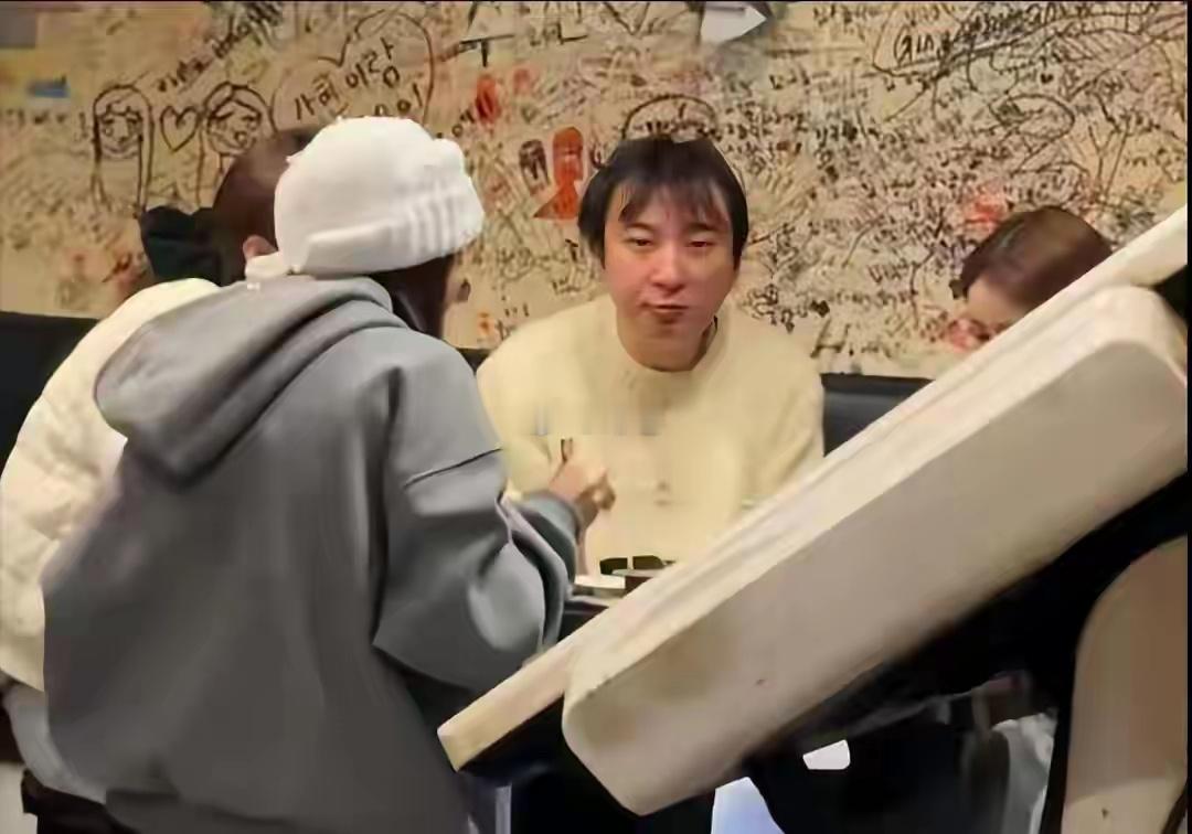 大佬王健林与儿子王思聪的现状