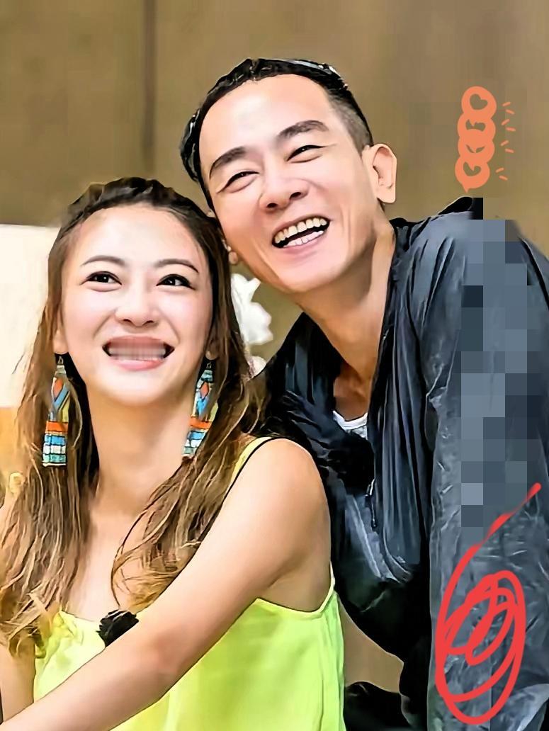 娶妻果真要娶贤！​不信你看陈小春，​应采儿执意要搬来上海，不是离不开陈小春，