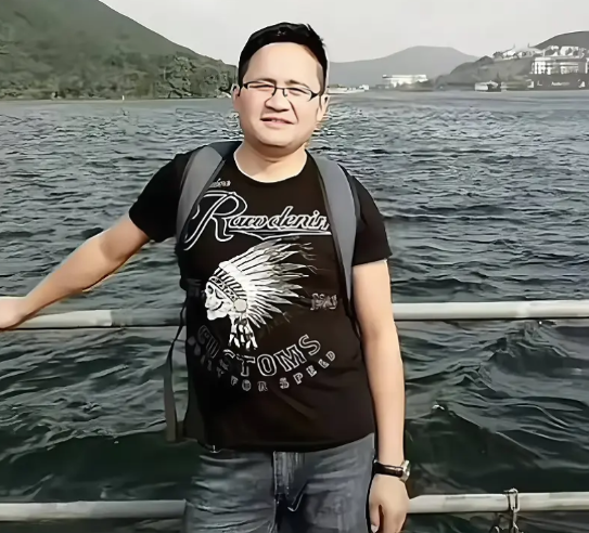 泪目！42岁爸爸的最后一跃，看哭了整个朋友圈！5月1日宁静的楠溪江边，被一声