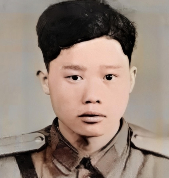 1951年1月28日，志愿军战士潘天炎因为生理需要去附近的草丛解决，回来后却意外