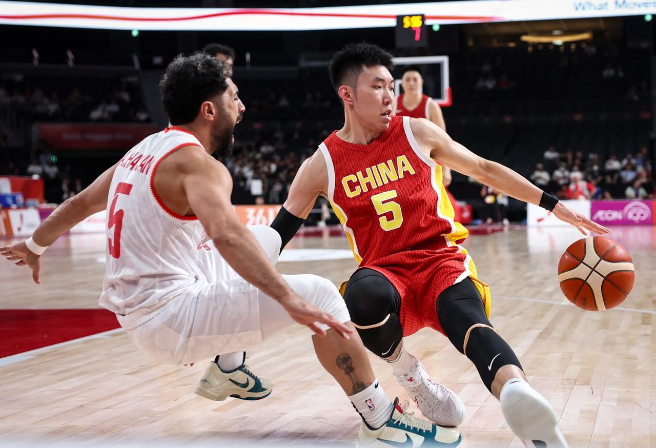 中国男篮的遮羞布被彻底揭开。当我们以77:97不敌日本男篮之后，我们的七大不足就