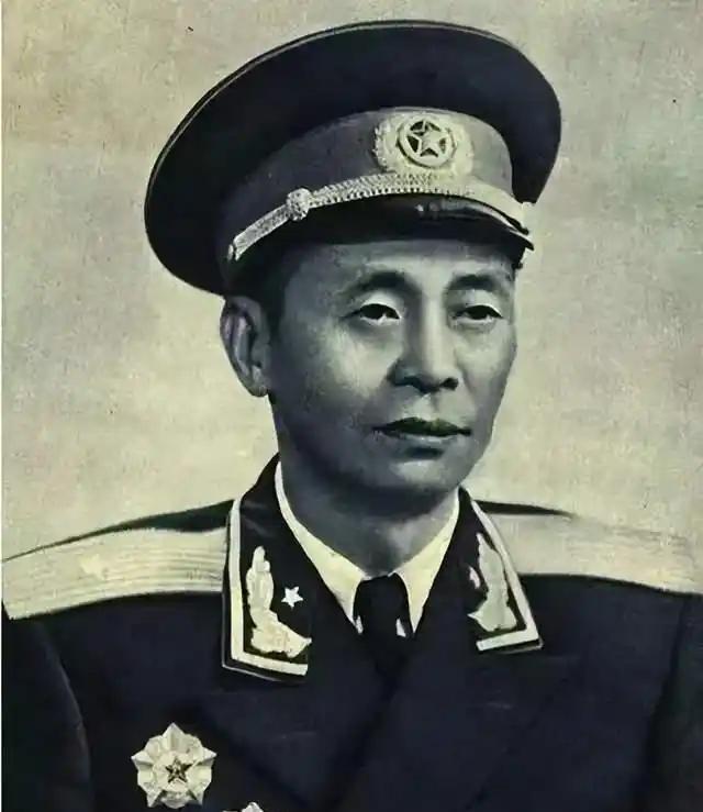 1957年，开国少将向中央申请：“我脑袋受过伤，不适合当官，想回家当农民！”中央