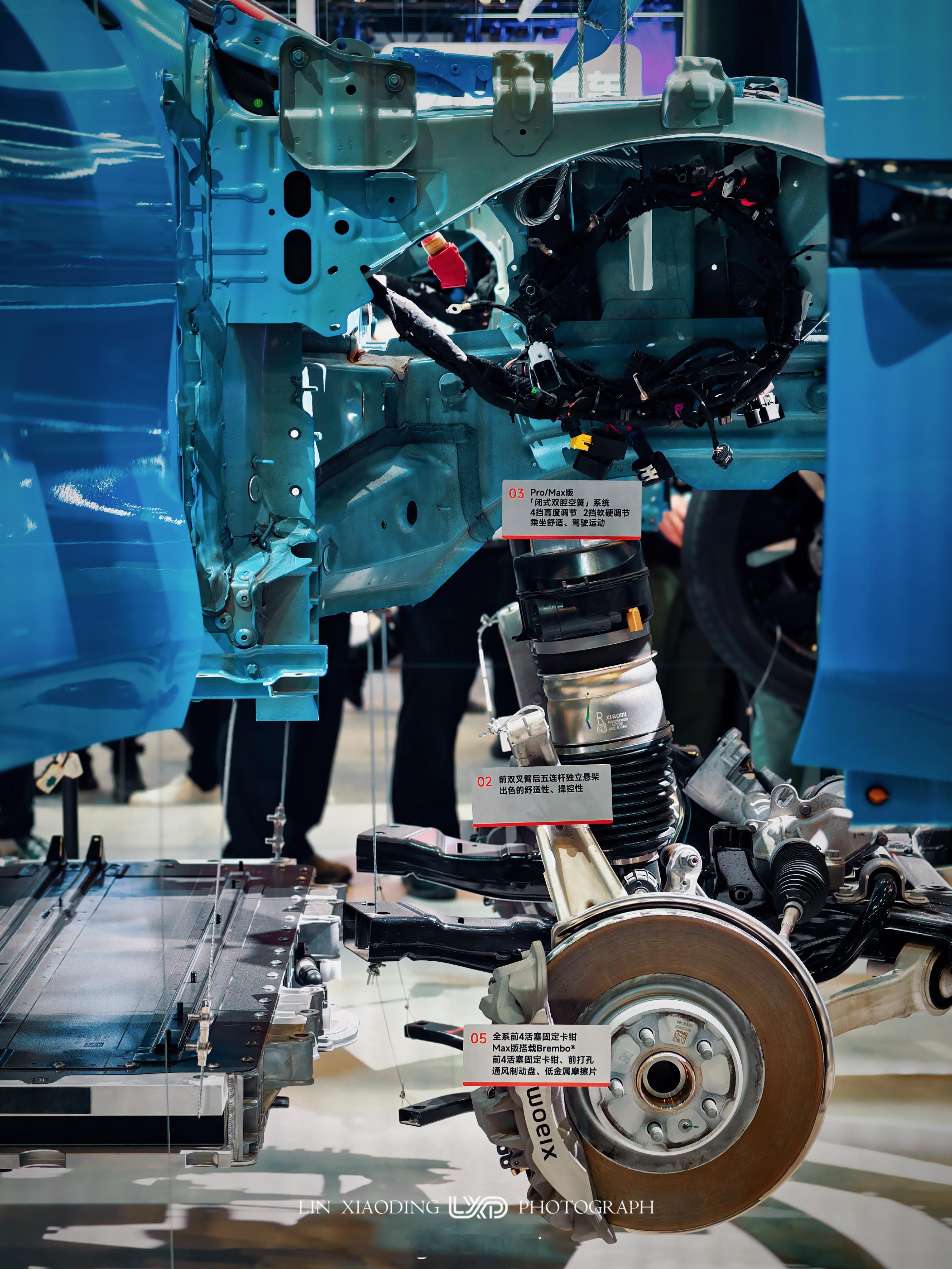 北京车展|小米展台免费送十万台车模了❗不过要留意啊😂小米热度太高，自带流量