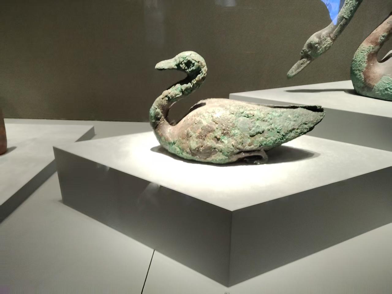 颜真卿:老夫不止有书法，还有一身的硬骨头。公元784年，造反造得快