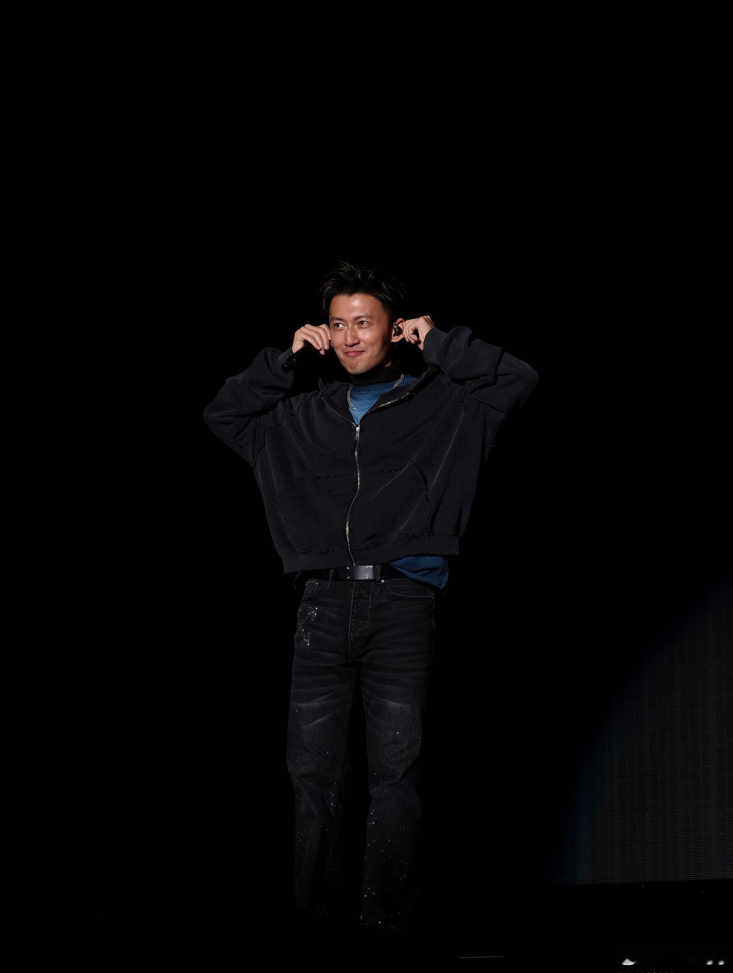 45岁的少年感😇现在的他更自洽更爱笑了😊谢霆锋谢霆锋​​​