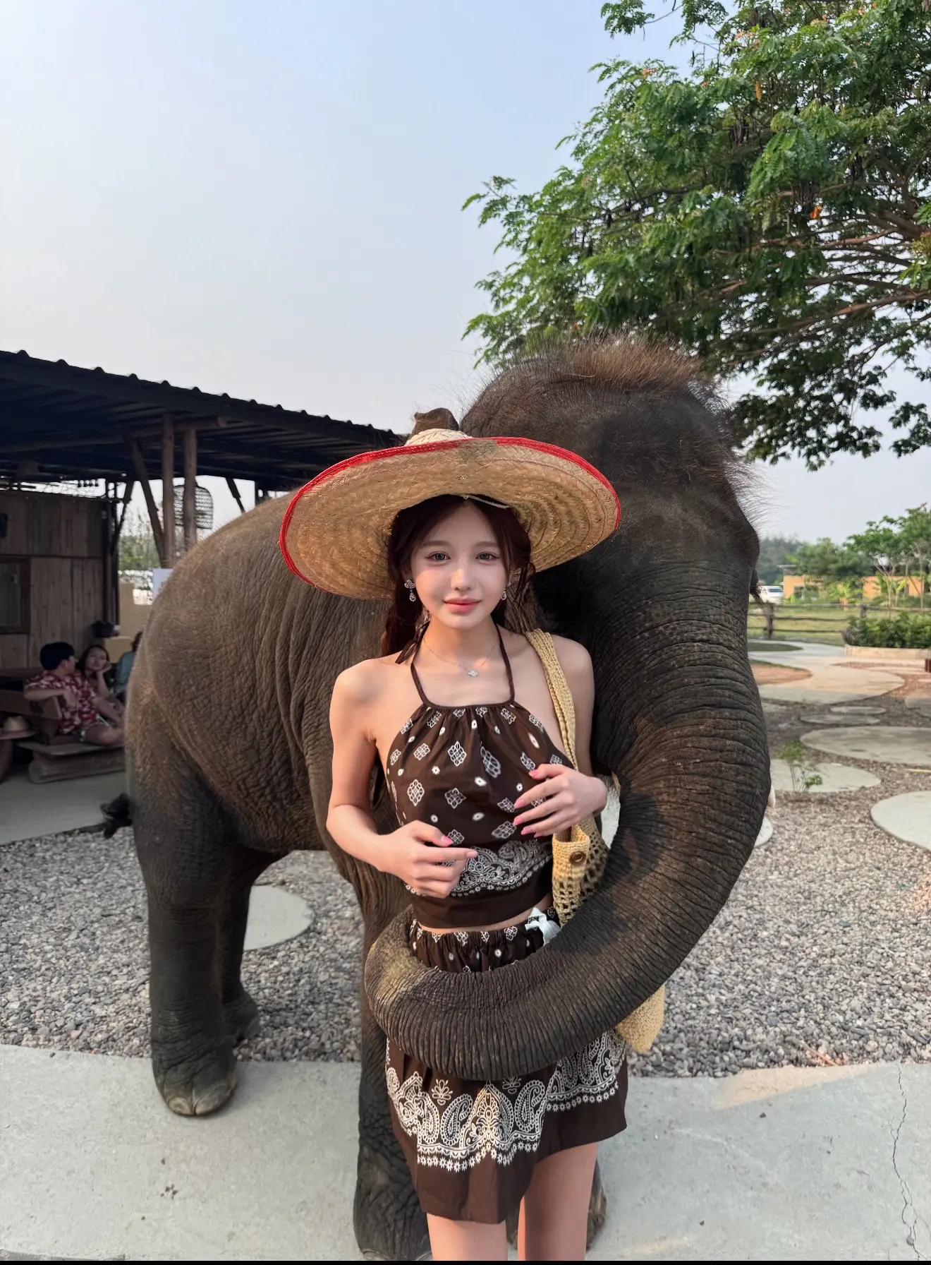 卖萌和想文案都很累 我就现在这里你就爱上我好吗