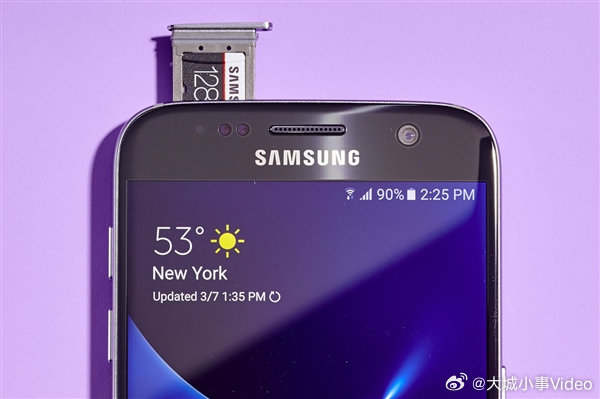 【内存大涨价倒逼手机SD卡复活】过去一段时间里，消费者能明显感觉到手机存储的价格