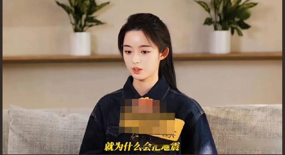 黄杨钿甜说耳环是假的，自己却有一家公司她父亲杨伟更是与多家影视公司挂钩，这样