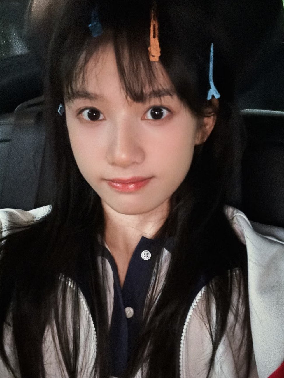 张婧仪好灵啊张婧仪张婧仪明明是熟女长相，剧中的刘海头却充满了灵气，即使非常普通的