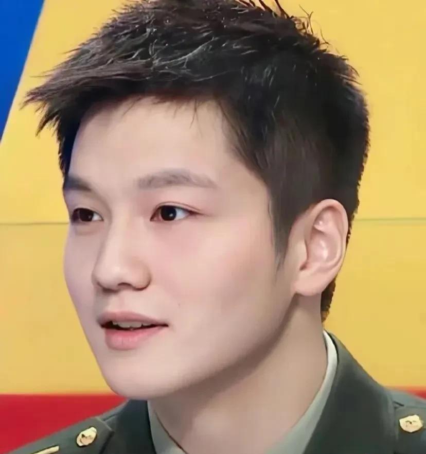 林诗栋不论是七局还是五局，打到决胜局真的太容易输了。和张本打第七局输，和梁靖崑