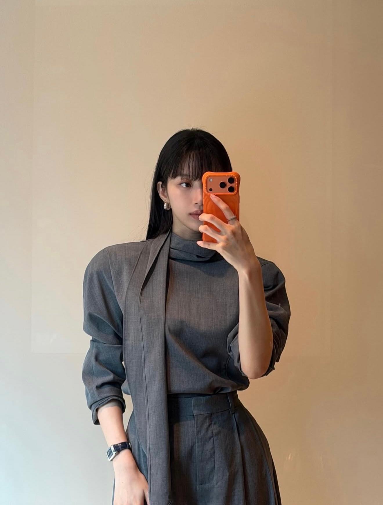 文佳煐文mm出席活动看到对自己要求特别高很精致的韩女每次必早起健身头发一看就精