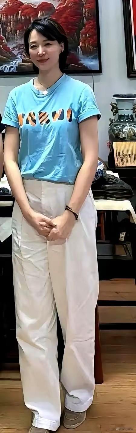 53岁董卿近况曝光：从央视一姐到隐居乡下，她终于活成了自己想要的样子曾经的央
