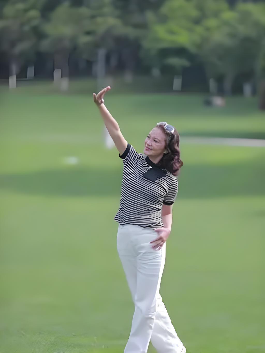 领退休金的多少，大概的比例是这样的:第一档:12000以上的占比，约为6%