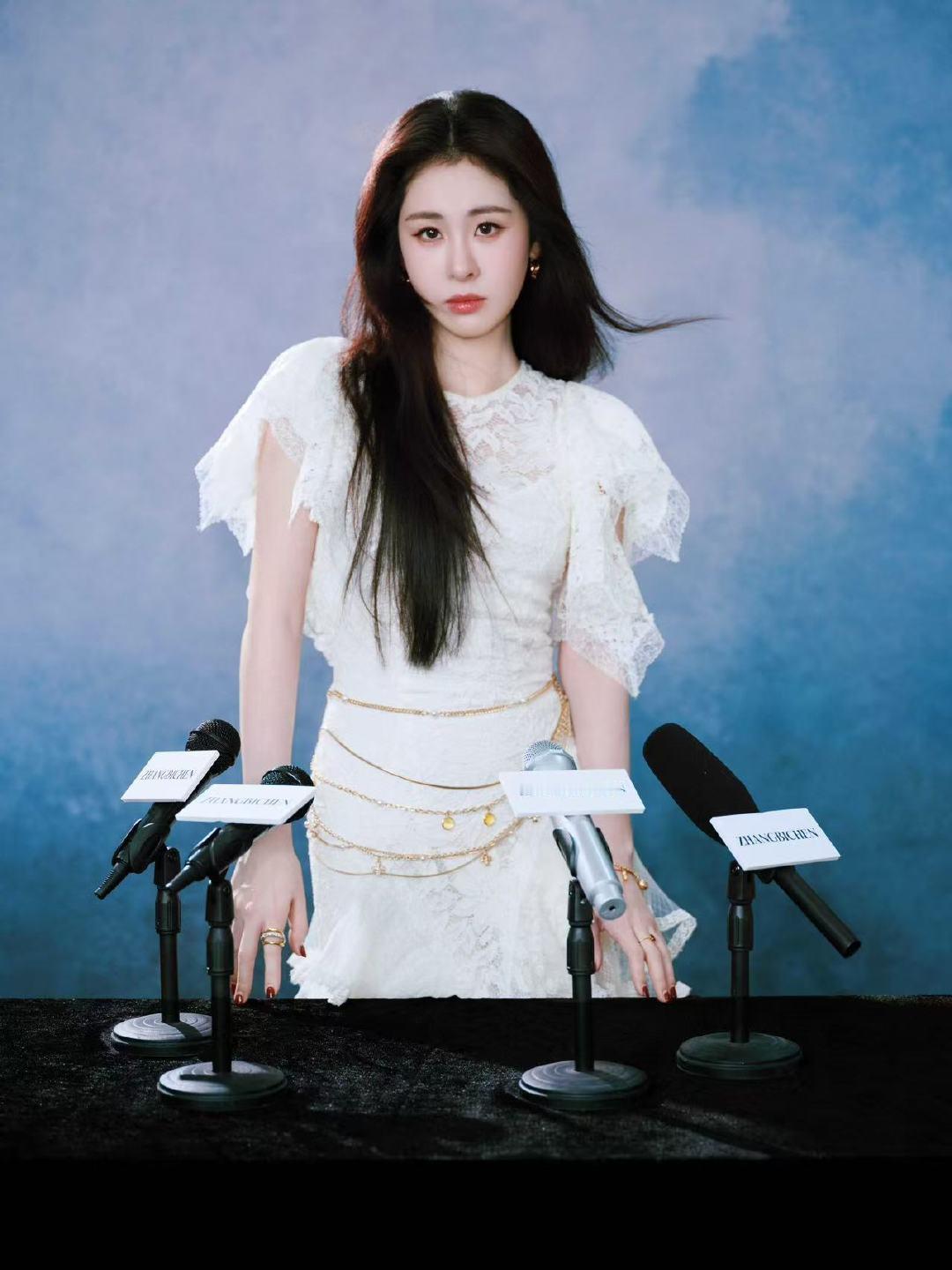 #张碧晨铁了心要把我唱哭#张碧晨这把嗓子真的会下刀！“怎么两清怎么忍心”一出来直接戳穿泪腺，两清不了
