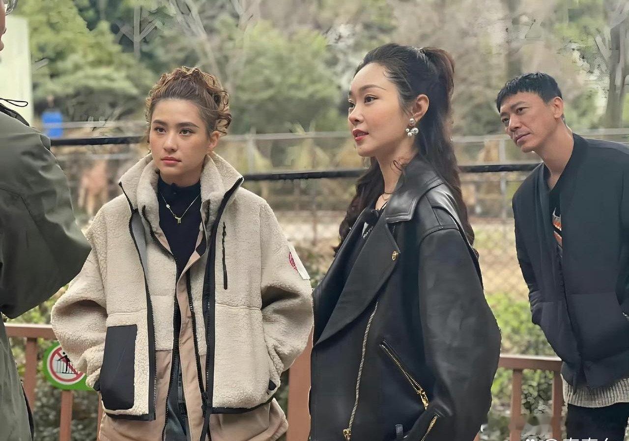 这大概就是豪门千金和明星的区别吧！