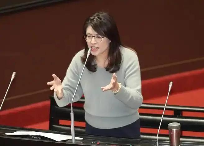 不错！[赞]若我成功当选先收拾民进党关键时刻，“美女刺客”“口才佳”“炮火