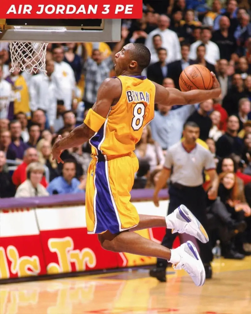 【球鞋自由！回顾科比02-03赛季“乱穿鞋”时期穿着的多款球鞋】2002-200