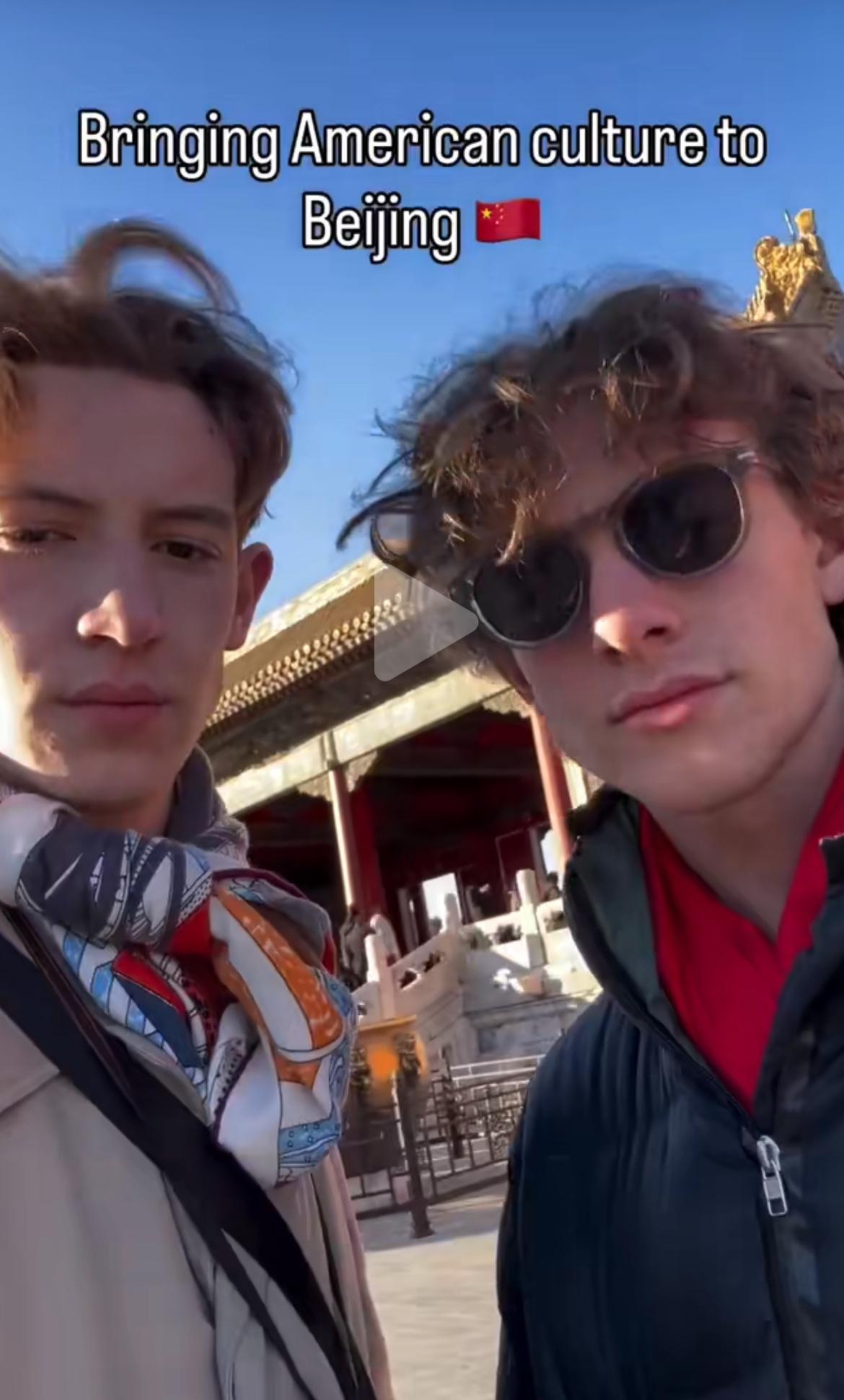 能来中国旅游的美国人家境估计都是中产吧，普通打工人更喜欢去东南亚，因为那边更便宜