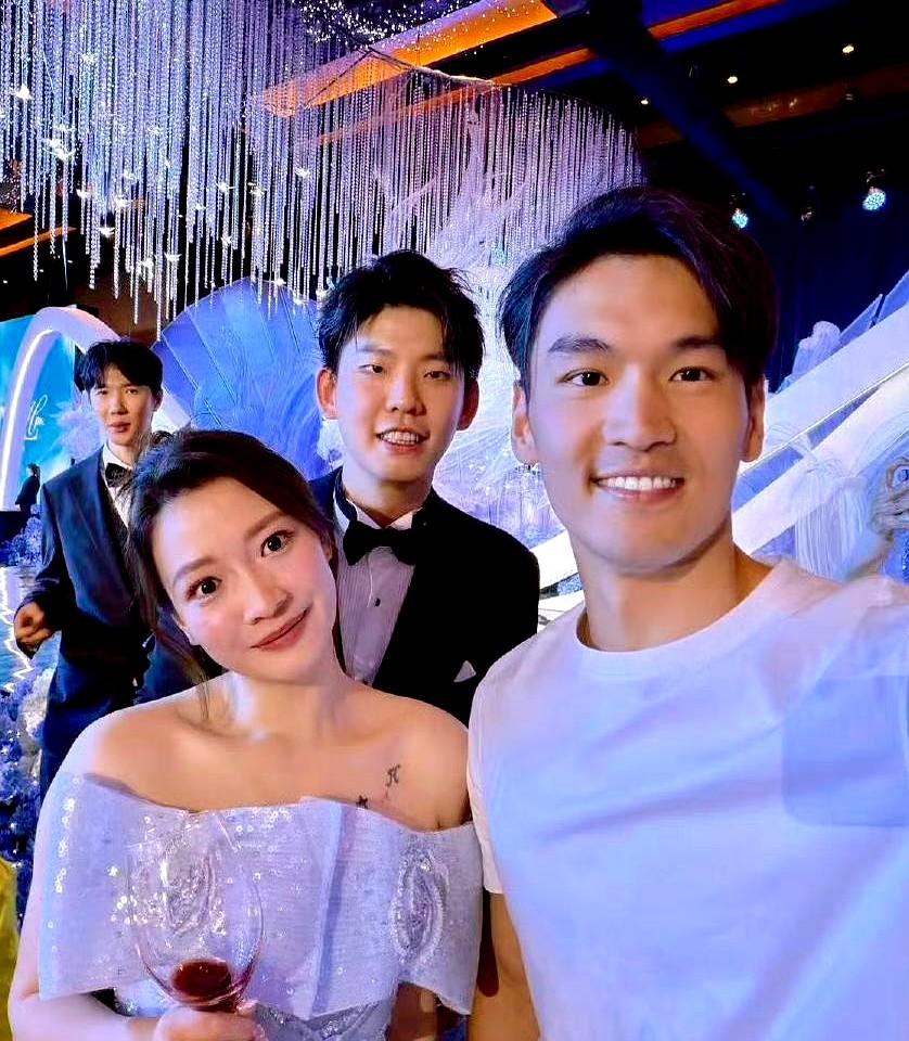 这标题“徐嘉余有幸参加黄雅琼”，话说一半，看得人一头雾水。参加啥？得把新郎刘雨辰