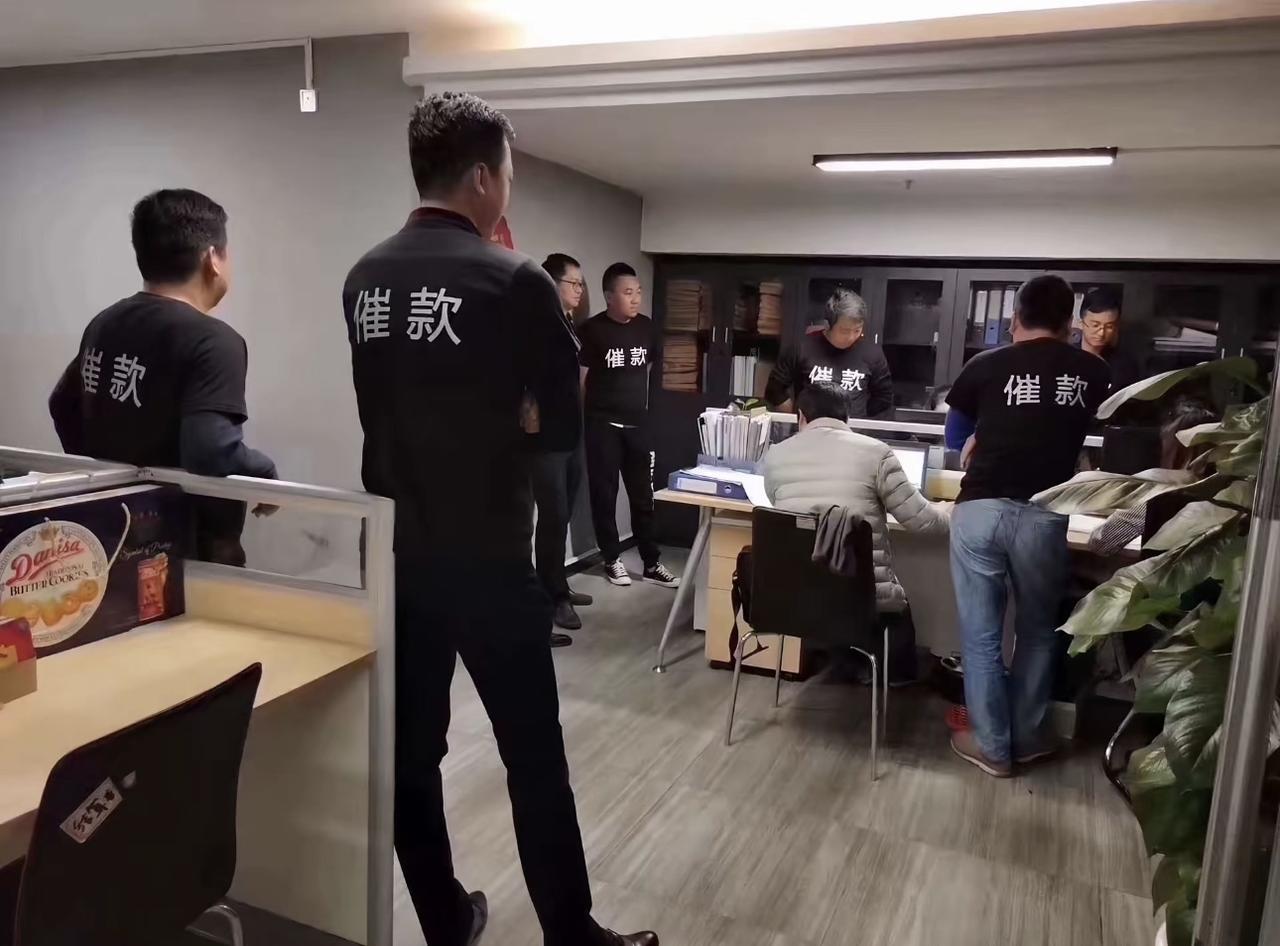 国家对催收下手了，为啥，负债是个人的事，你爆通讯录就是让他社死，知道负债人群多少