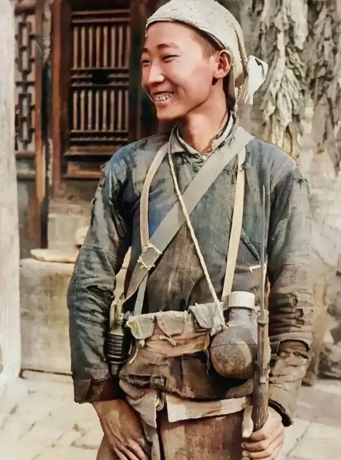 1953年，张君生结束了十一年的军旅生涯，得了一千二百斤小麦，转业回到了山东东营