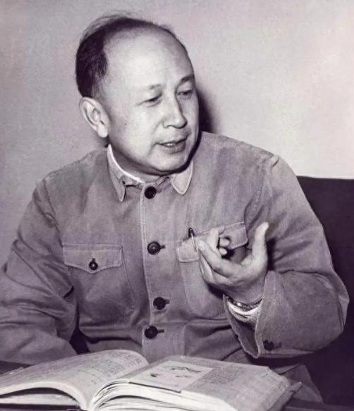 1955年，钱学森刚回国，中科院给他开出月工资350元，后来增聘院士又加津贴10