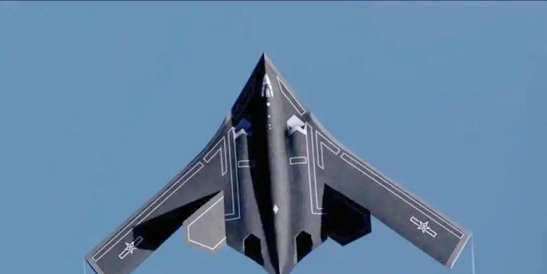 为什么中国非要制造轰20不可？美军工程师在B21轰炸机的航电实验室里反复