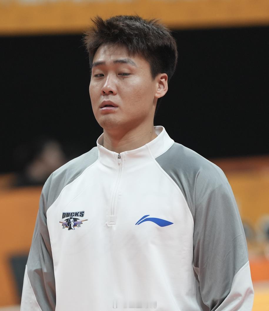 江苏男篮vs北京男篮刚刚肯帝亚新闻官通知我，首钢上午踩场时间为9-10点，那我