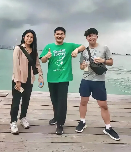 你有没有发现，中日韩青年只要往那一站，不用开口就能猜出国籍？最近刷到个视频把我看