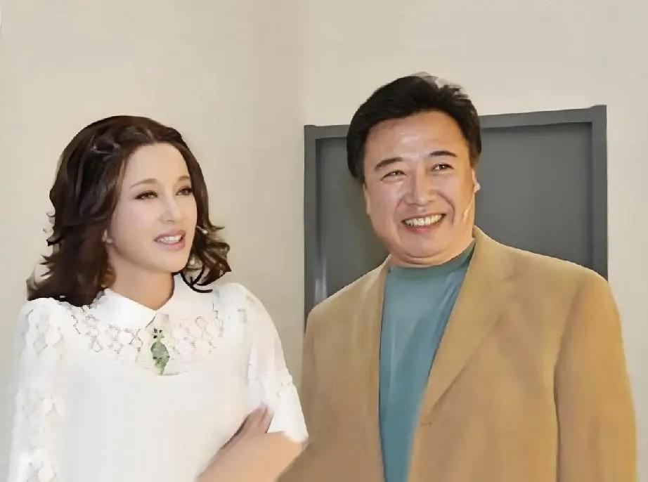 刘晓庆结过四次婚，前三次的婚姻都没走到最后，每次的婚龄也没超过四年。敢爱敢恨