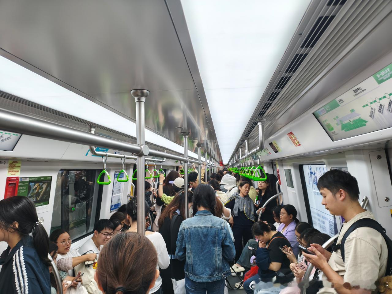 【凤凰传奇济南演唱会济南地铁】网友:2026年9月25日（中秋节）济南地铁，