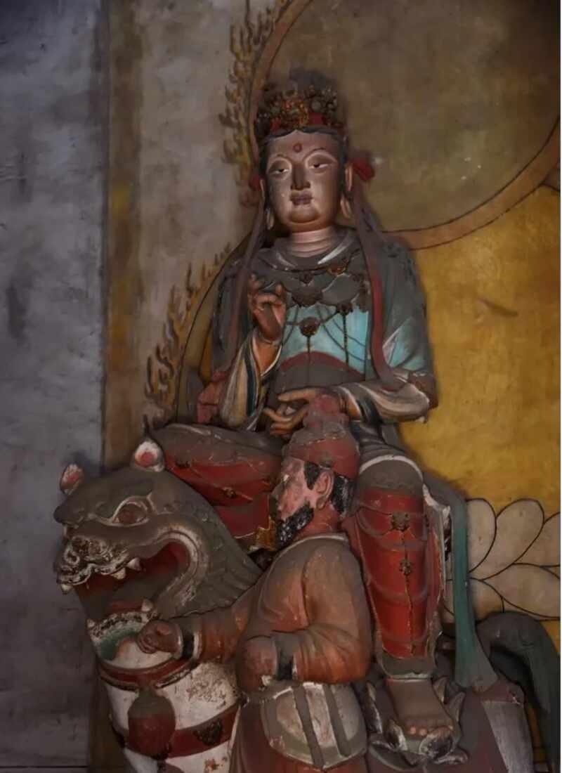 藏着神仙国宝的“不二寺”接了一波又一波的客人去晋祠、双塔寺，但我今天必须曝光我