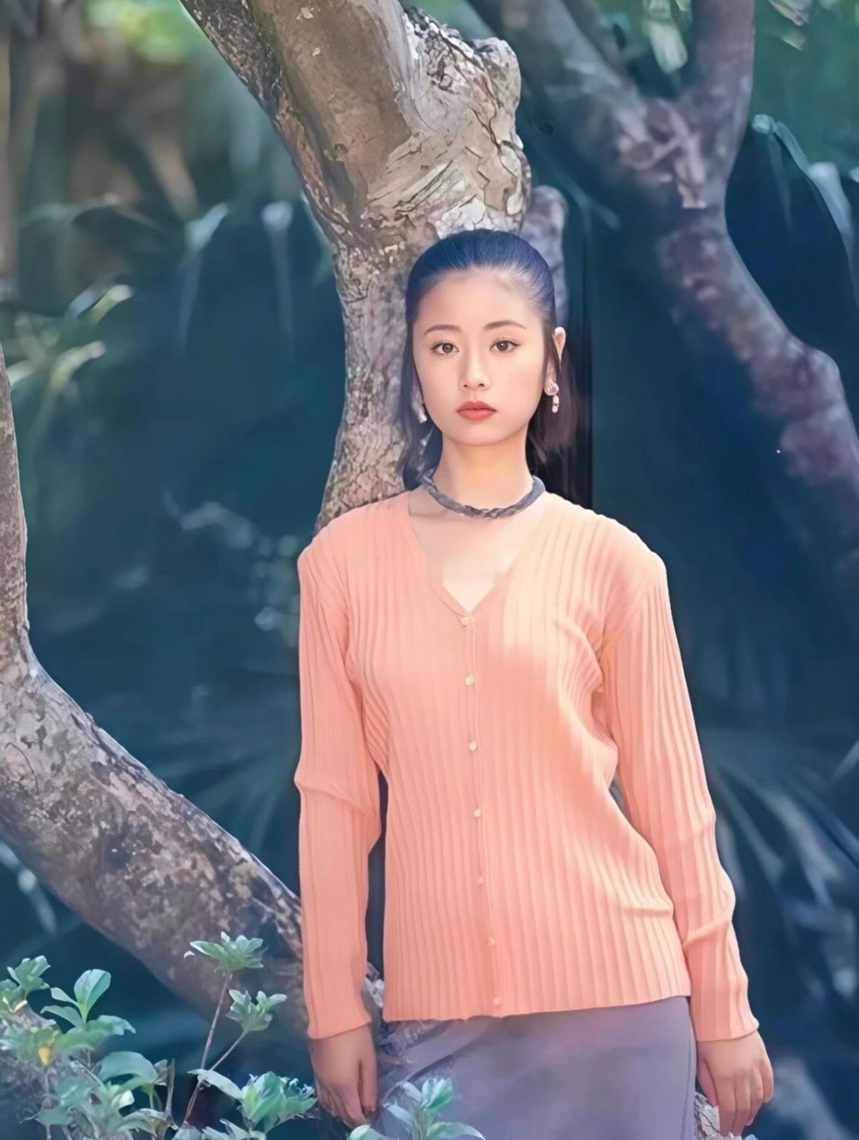 现在的精致穿搭，输给15年前的老照片吗？​​​