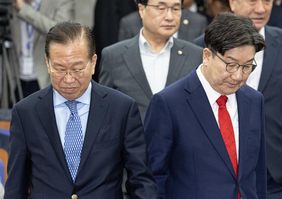 涉嫌胁迫金文洙整合，韩国警方正式立案调查权宁世和权性东韩国警方已就国民力量党