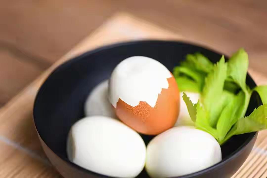 脂肪肝一个鸡蛋都不能吃？医生辟谣：真正要忌口的，是这7种食物！】“得了脂肪肝