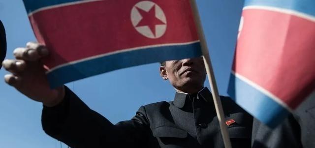 朝鲜这么穷，老年人有没有退休金？朝鲜劳动法明确男性六十岁、女性五十五岁可退休，