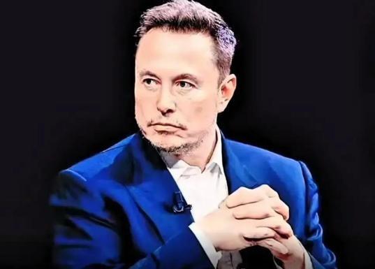 马斯克凌晨不睡觉，直接给全世界的人泼了一盆凉水。他在社交平台突然发布言论，称未来