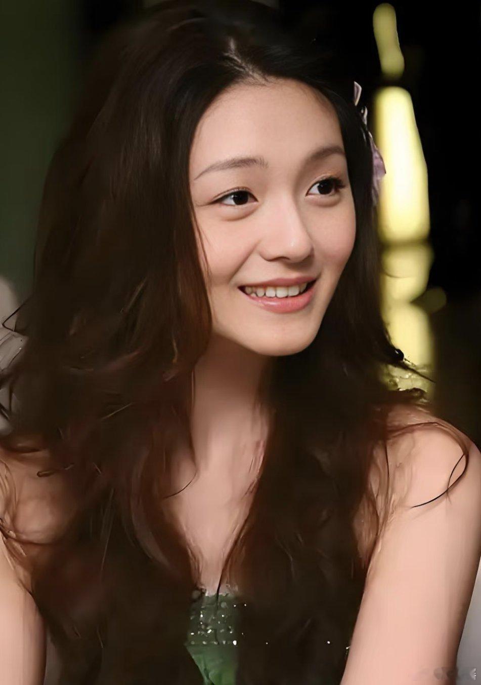 11月24日深夜，台湾明星发文悼念好友大S，并且首次公开了大S的朋友圈👫截图