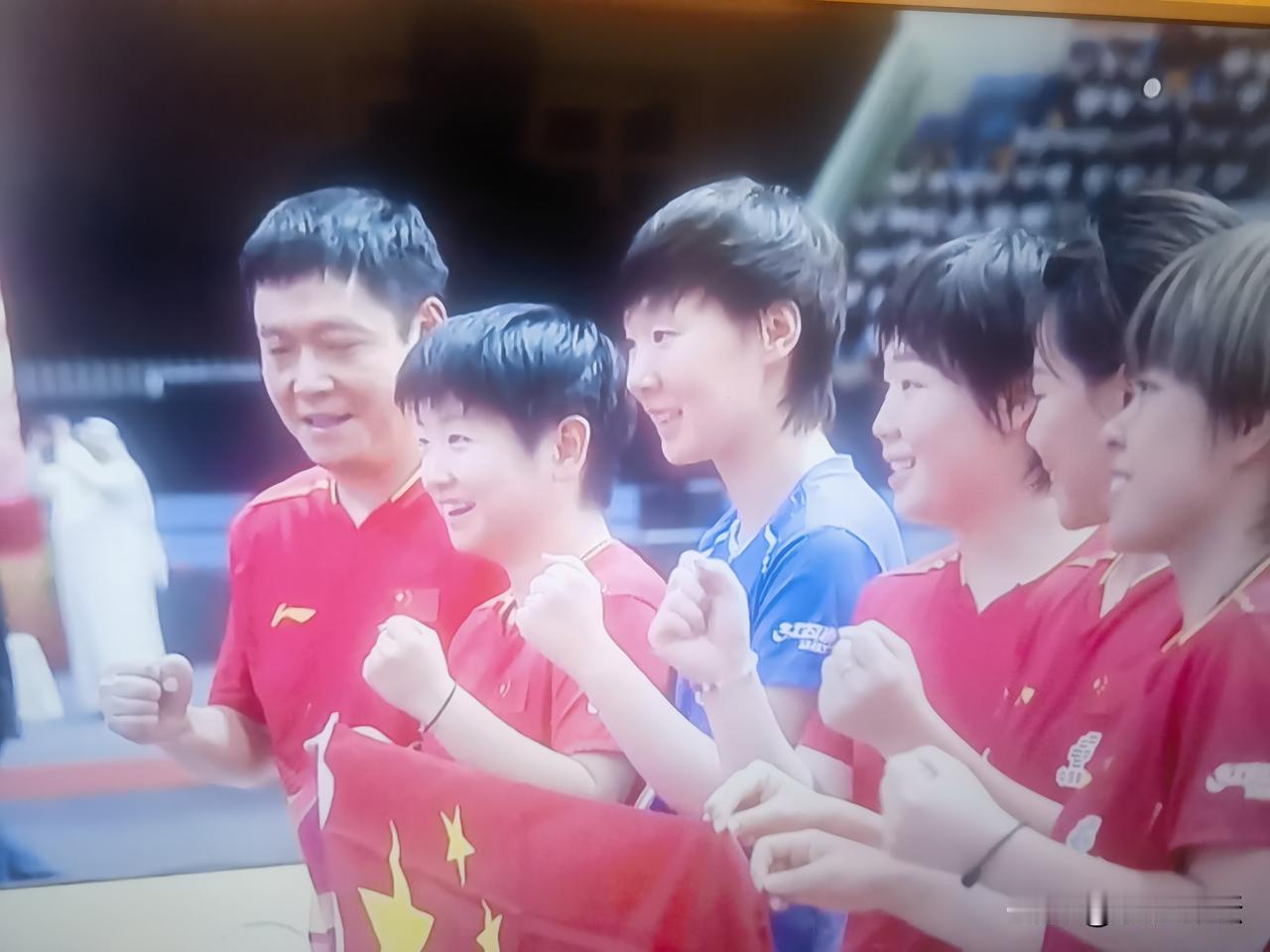 祝贺中国女乒！在女乒亚锦赛中，中国女乒夺冠！中国女乒以3：0的比分战胜日本女乒！