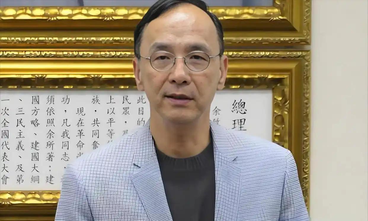 国民党副主席张荣恭再次重申：两岸关系的正式定位不是“一中一台”，更不是“台湾独立