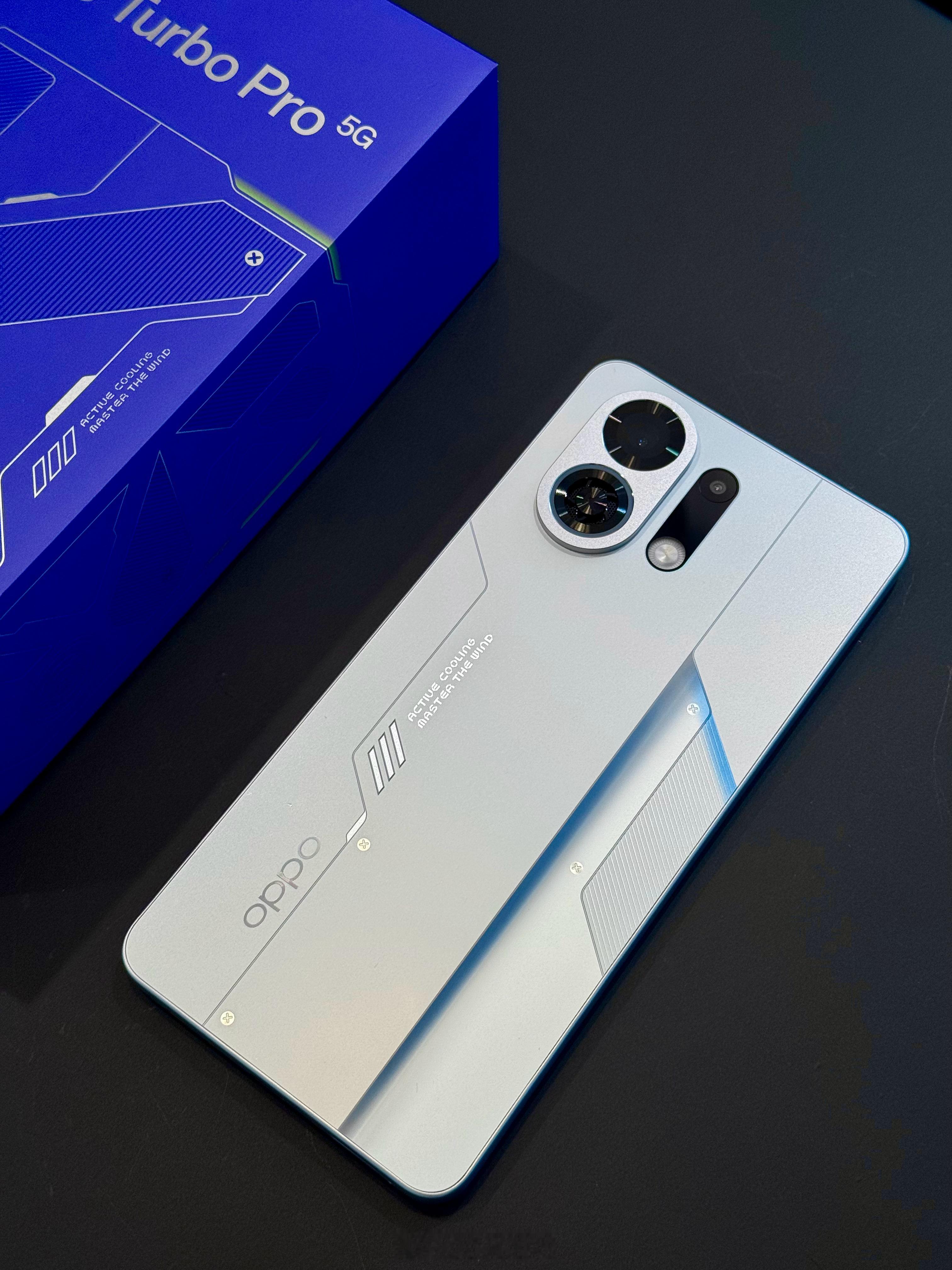 OPPOK13Turbo系列K13Turbo系列性能越级骑士银这个配色